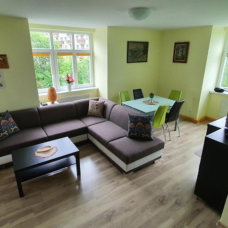 Apartman Helenka Stara Morava ตาตรันสกา ลอมนีจา ภายนอก รูปภาพ