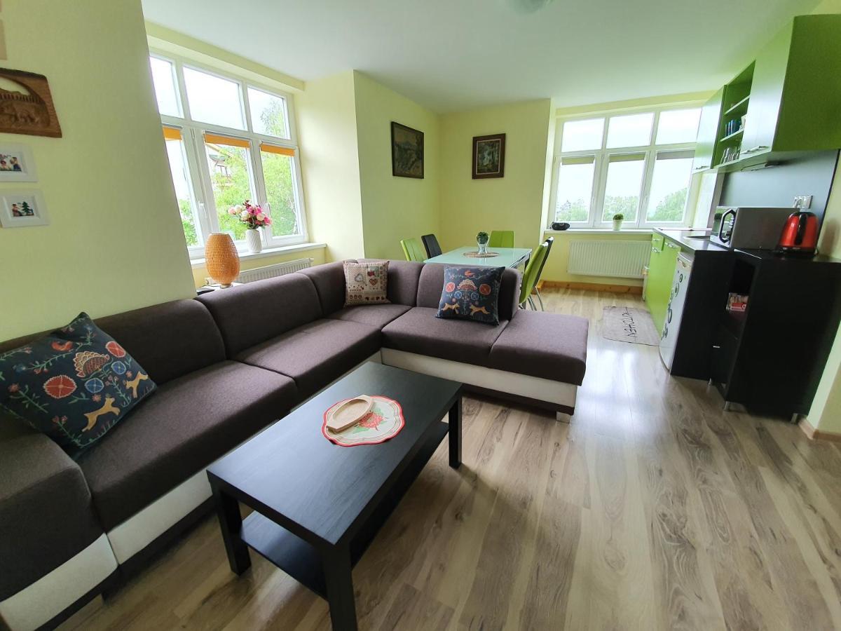 Apartman Helenka Stara Morava ตาตรันสกา ลอมนีจา ภายนอก รูปภาพ