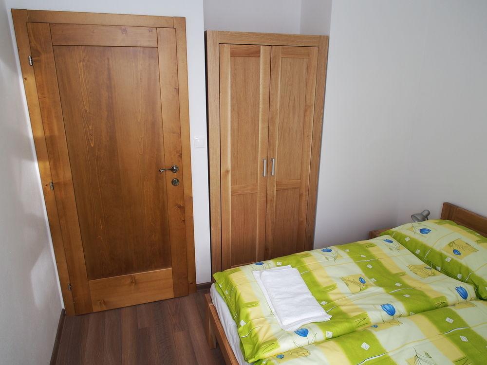 Apartman Helenka Stara Morava ตาตรันสกา ลอมนีจา ภายนอก รูปภาพ