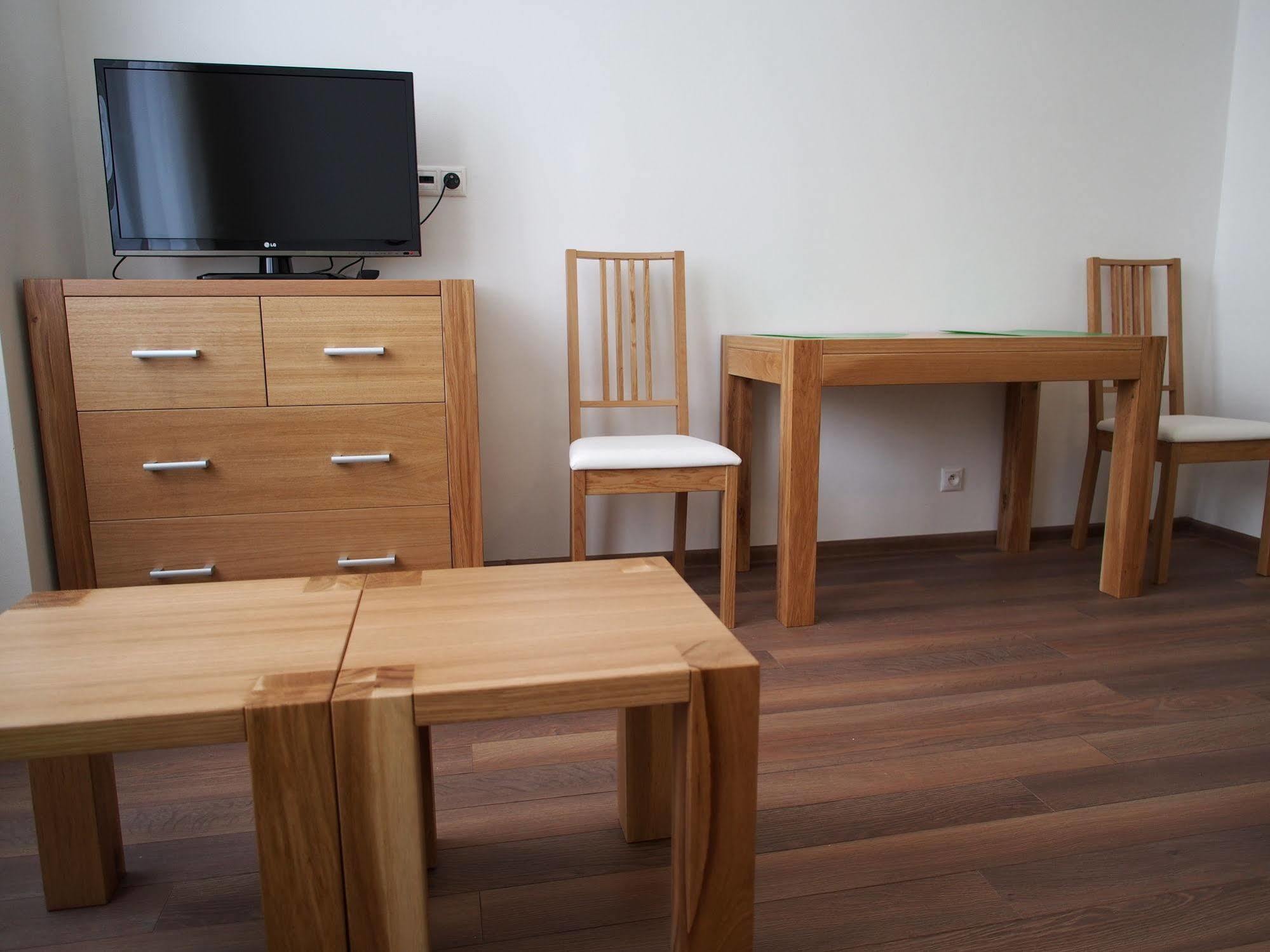 Apartman Helenka Stara Morava ตาตรันสกา ลอมนีจา ภายนอก รูปภาพ