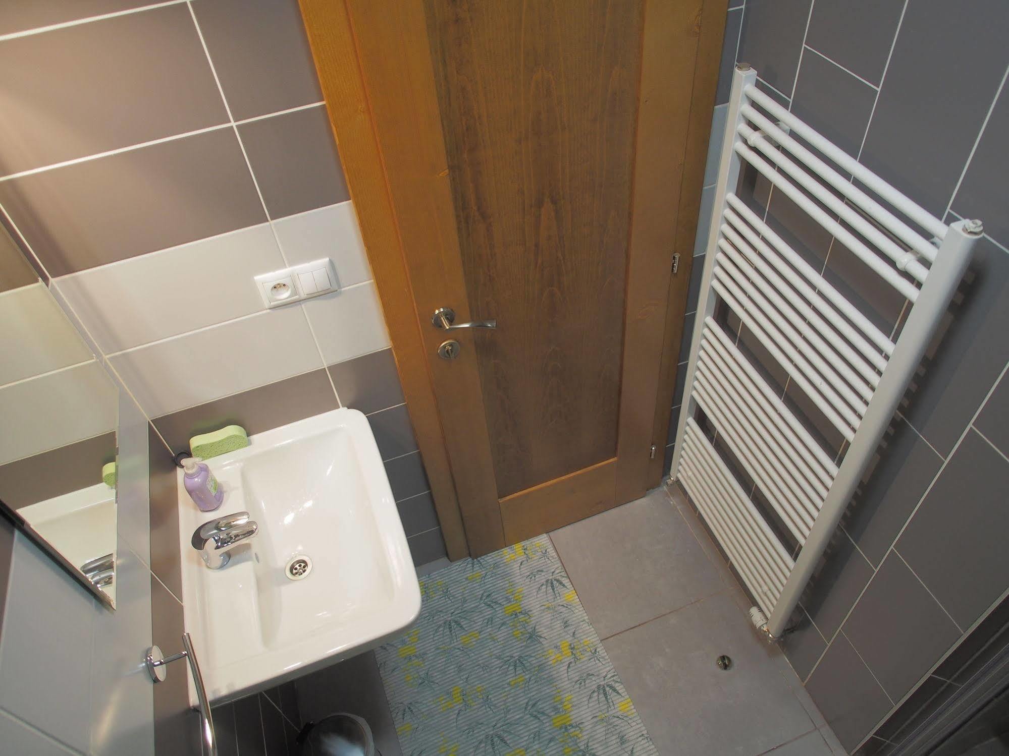 Apartman Helenka Stara Morava ตาตรันสกา ลอมนีจา ภายนอก รูปภาพ